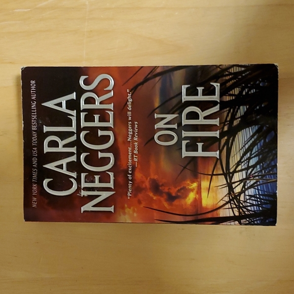 On Fire by Carla Neggers - Picture 1 of 2